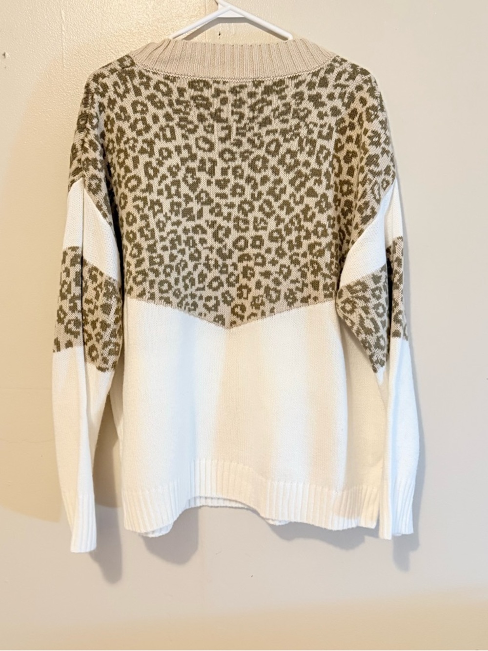 Cupshe Cream & Olive Leopard V-Neck Sweater - Picture 2 of 3